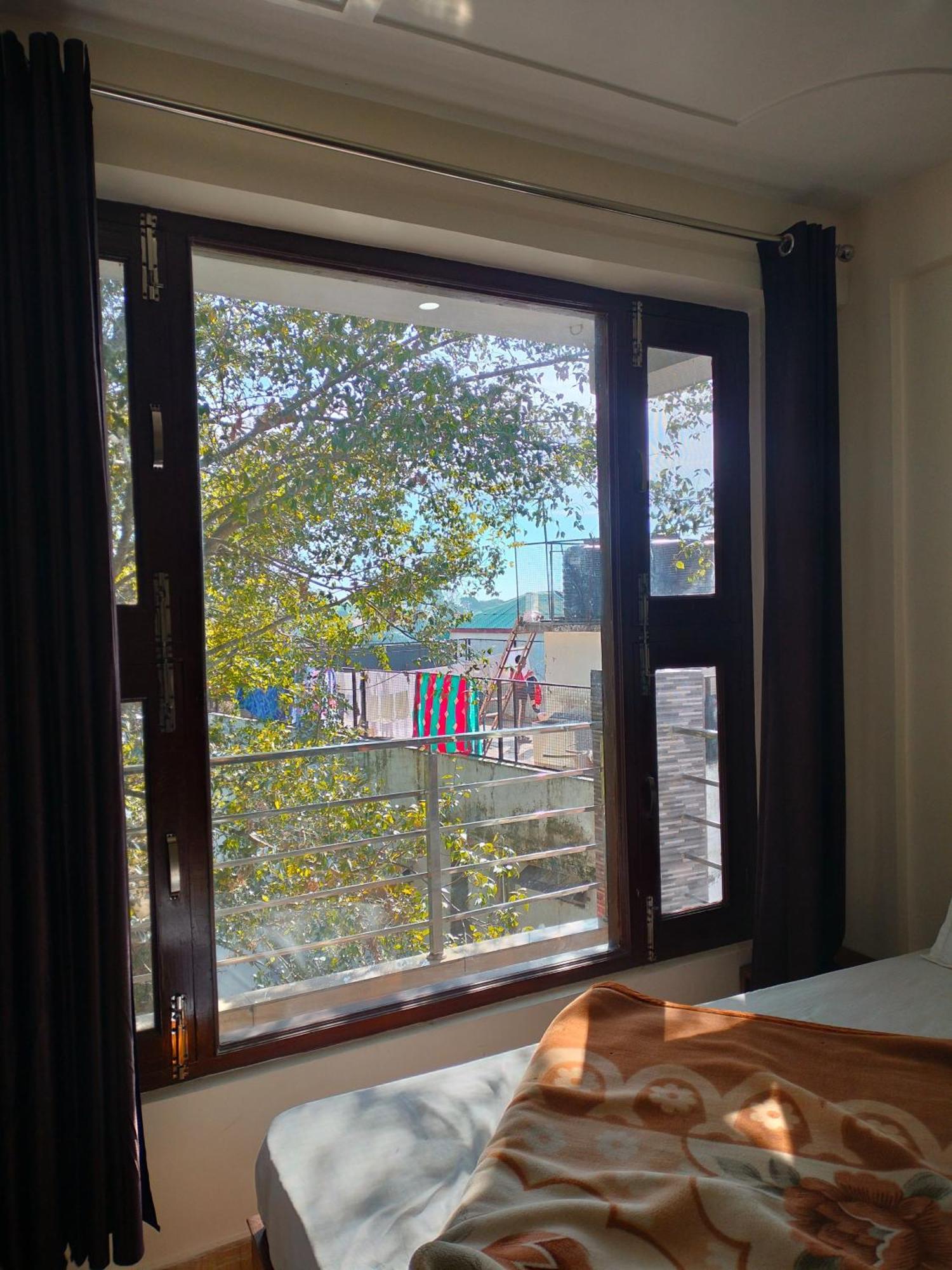 Hotel Lansblue ลันส์โดว์นี ภายนอก รูปภาพ